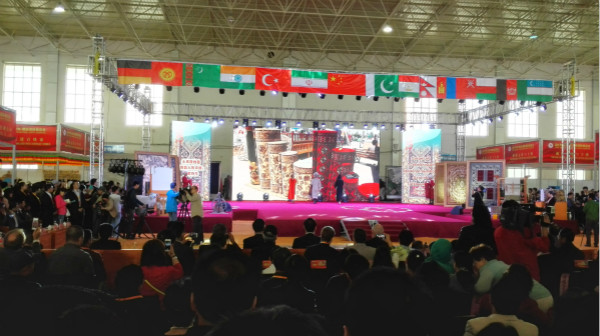 各國(guó)名毯齊薈萃  皇佳地毯展風(fēng)采